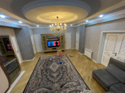 Satılır 3 otaqlı 150 m2 yeni tikili 9 mkr