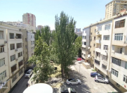 Satılır 3 otaqlı 100 m2 yeni tikili Nizami m.