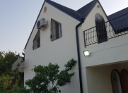 İcarəyə verilir 4 otaqlı 150 m2 bağ evi Novxanı