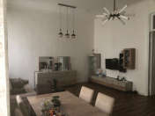 Satılır 4 otaqlı 100 m2 köhnə tikili İçəri Şəhər m.