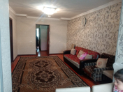 Satılır 3 otaqlı 68 m2 köhnə tikili Badamdar