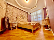 Satılır 4 otaqlı 146 m2 yeni tikili 9 mkr