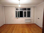 Satılır 2 otaqlı 50 m2 köhnə tikili Y.Suraxanı