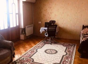 Satılır 4 otaqlı 118 m2 köhnə tikili Xalqlar Dostluğu m.