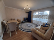 Satılır 4 otaqlı 110 m2 köhnə tikili Elmlər Akademiyası m.