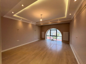 Satılır 4 otaqlı 216 m2 yeni tikili Nizami m.