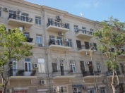 Satılır 3 otaqlı 70 m2 köhnə tikili Nəriman Nərimanov m.