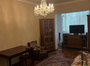 Satılır 4 otaqlı 102 m2 köhnə tikili Azadlıq prospekti m.