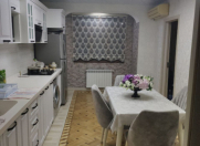 Satılır 4 otaqlı 90 m2 köhnə tikili Y.Günəşli