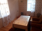 İcarəyə verilir 6 otaqlı 24 m2 həyət evi Göygöl