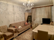 Satılır 4 otaqlı 100 m2 köhnə tikili Həzi Aslanov m.