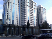 Satılır 1 otaqlı 69 m2 yeni tikili 28 May m.