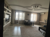 Satılır 4 otaqlı 90 m2 köhnə tikili Həzi Aslanov m.