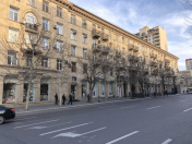 Satılır 2 otaqlı 55 m2 köhnə tikili İçəri Şəhər m.