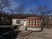 Satılır 2 otaqlı 138.2 m2 obyekt Yardımlı