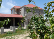 Satılır 5 otaqlı 200 m2 həyət evi Binə