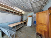 Satılır 5 otaqlı 1.6 m2 həyət evi Yeni Yasamal