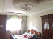 Satılır 5 otaqlı 100 m2 köhnə tikili Əhmədli m.