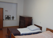 İcarəyə verilir 1 otaqlı 9 m2 yeni tikili Şəki