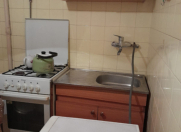 İcarəyə verilir 1 otaqlı 30 m2 köhnə tikili Yeni Yasamal