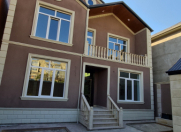 Satılır 5 otaqlı 220 m2 həyət evi Bakıxanov