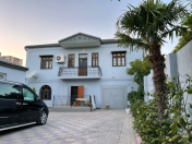 Satılır 5 otaqlı 213 m2 həyət evi Qaraçuxur