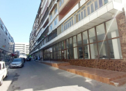 Satılır 1 otaqlı 70 m2 obyekt Neftçilər m.