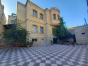 Satılır 8 otaqlı 750 m2 həyət evi 6 mkr