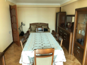 Satılır 3 otaqlı 110 m2 köhnə tikili Sahil m.