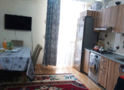 İcarəyə verilir 2 otaqlı 70 m2 köhnə tikili Qara Qarayev m.