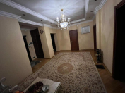 Satılır 3 otaqlı 170 m2 köhnə tikili Ümid