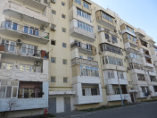 İcarəyə verilir 4 otaqlı 94 m2 köhnə tikili Şah İsmayıl Xətai m.