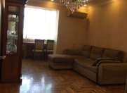 Satılır 3 otaqlı 90 m2 köhnə tikili Gənclik m.