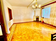 Satılır 4 otaqlı 115 m2 köhnə tikili 9 mkr