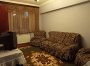 İcarəyə verilir 3 otaqlı 80 m2 köhnə tikili 28 May m.