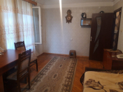 Satılır 2 otaqlı 35 m2 köhnə tikili 8 km