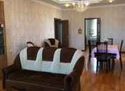 İcarəyə verilir 5 otaqlı 230 m2 bağ evi Zabrat 1