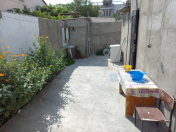 Satılır 3 otaqlı 180 m2 həyət evi Bakıxanov