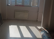 Satılır 3 otaqlı 80 m2 köhnə tikili Suraxanı r.