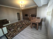 İcarəyə verilir 3 otaqlı 100 m2 yeni tikili Qara Qarayev m.