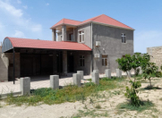 Satılır 4 otaqlı 180 m2 həyət evi Binə