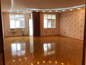 Satılır 4 otaqlı 235 m2 yeni tikili Nərimanov r.