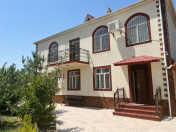 İcarəyə verilir 5 otaqlı 300 m2 bağ evi Quba