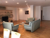 İcarəyə verilir 4 otaqlı 240 m2 yeni tikili 28 May m.