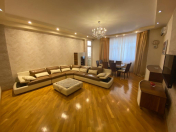 İcarəyə verilir 3 otaqlı 145 m2 yeni tikili 28 May m.