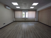 İcarəyə verilir 3 otaqlı 60 m2 ofis Nərimanov r.