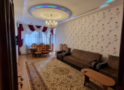 İcarəyə verilir 3 otaqlı 130 m2 yeni tikili 8 Noyabr m.