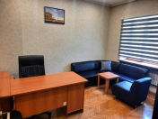 İcarəyə verilir 3 otaqlı 80 m2 ofis Dostluq kinoteatrı