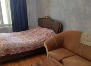Satılır 1 otaqlı 42 m2 köhnə tikili Yeni Yasamal