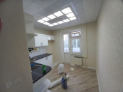 Satılır 3 otaqlı 75 m2 köhnə tikili Neapol dairəsi